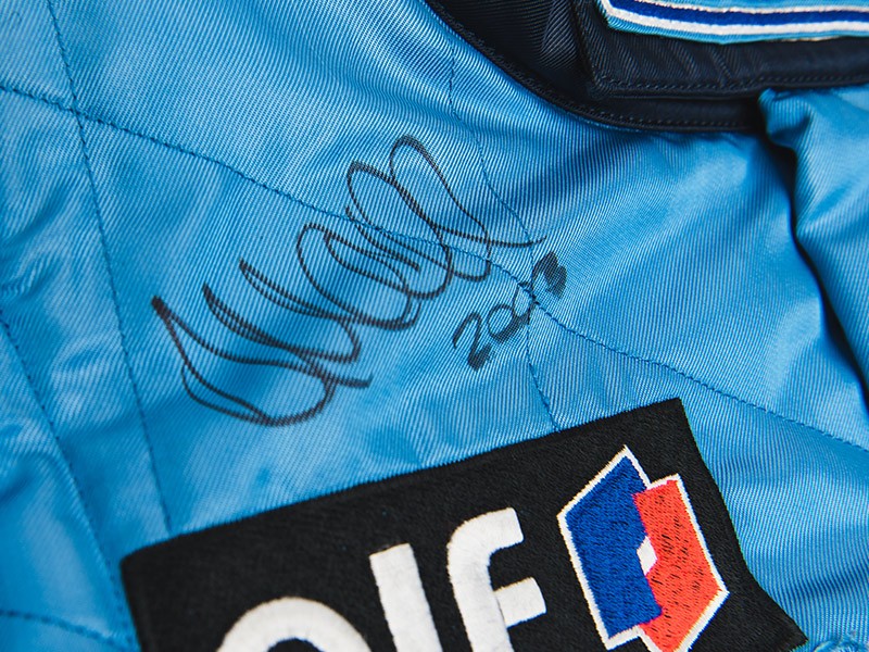Allan McNish 2003 Signed Renault F1 Overalls & Gloves