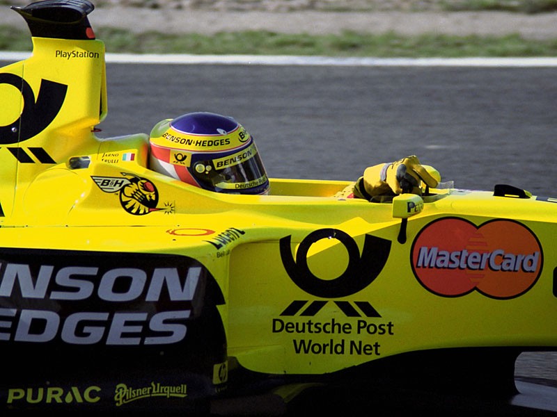 Jarno Trulli racing for Jordan Grand Prix in 2000